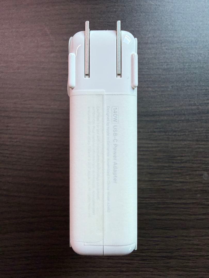 140W USB-C電源アダプタ apple mac