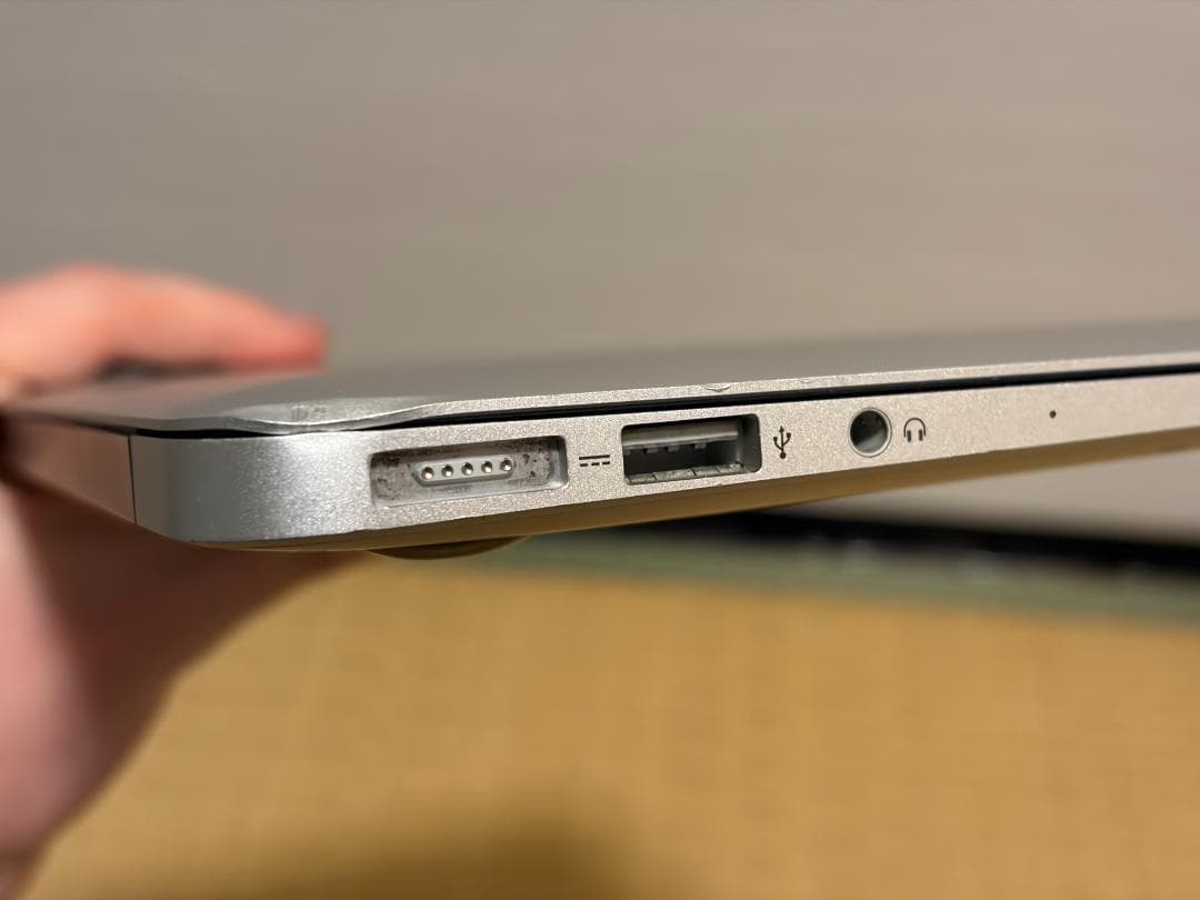 MacBook Air 2013 8GB 11インチ A1465