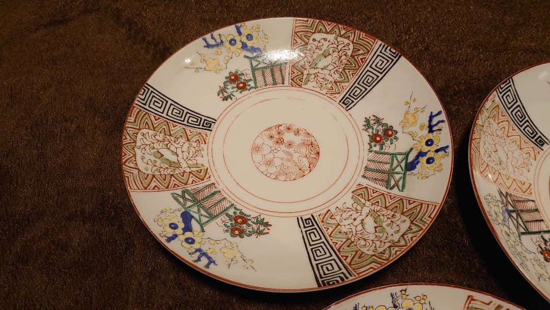 古伊万里　伊万里　色絵　華の図　三ツ割　大皿　３客