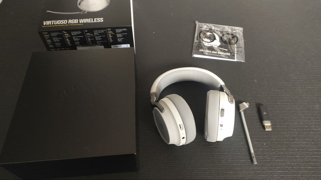 ヘッドホン Corsair VIRTUOSO RGB WIRELESS