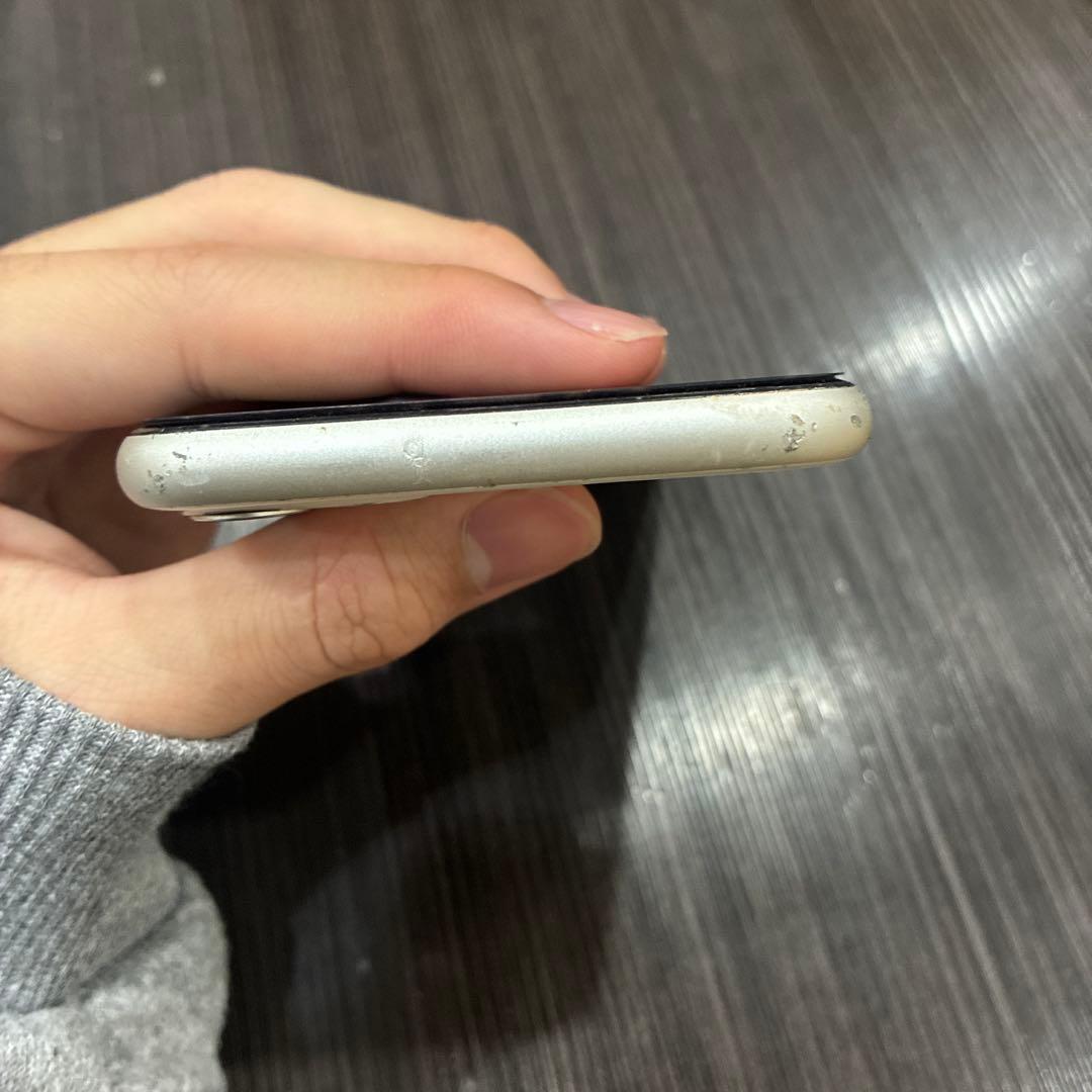 iPhone 11 最大容量75% 本体のみ