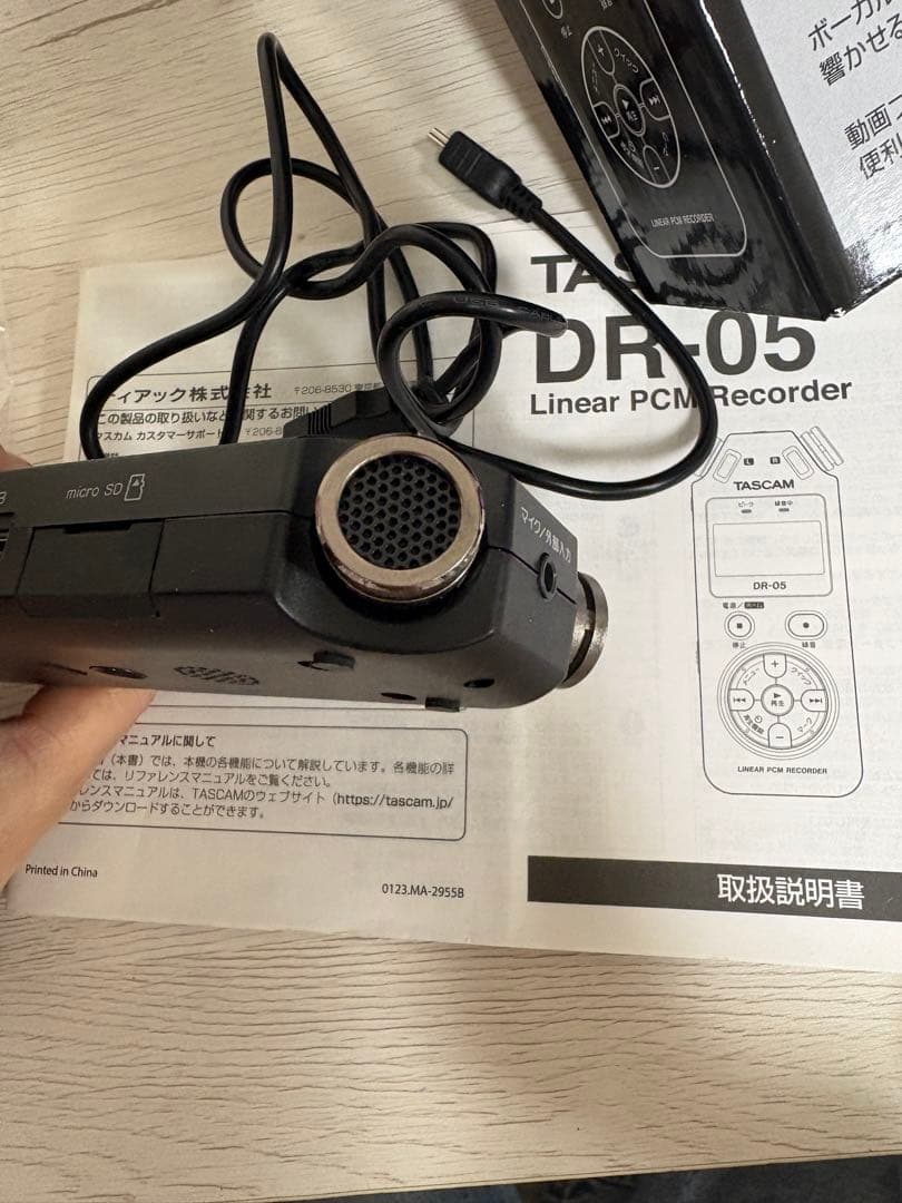 TASCAM DR-05 リニアPCMレコーダー