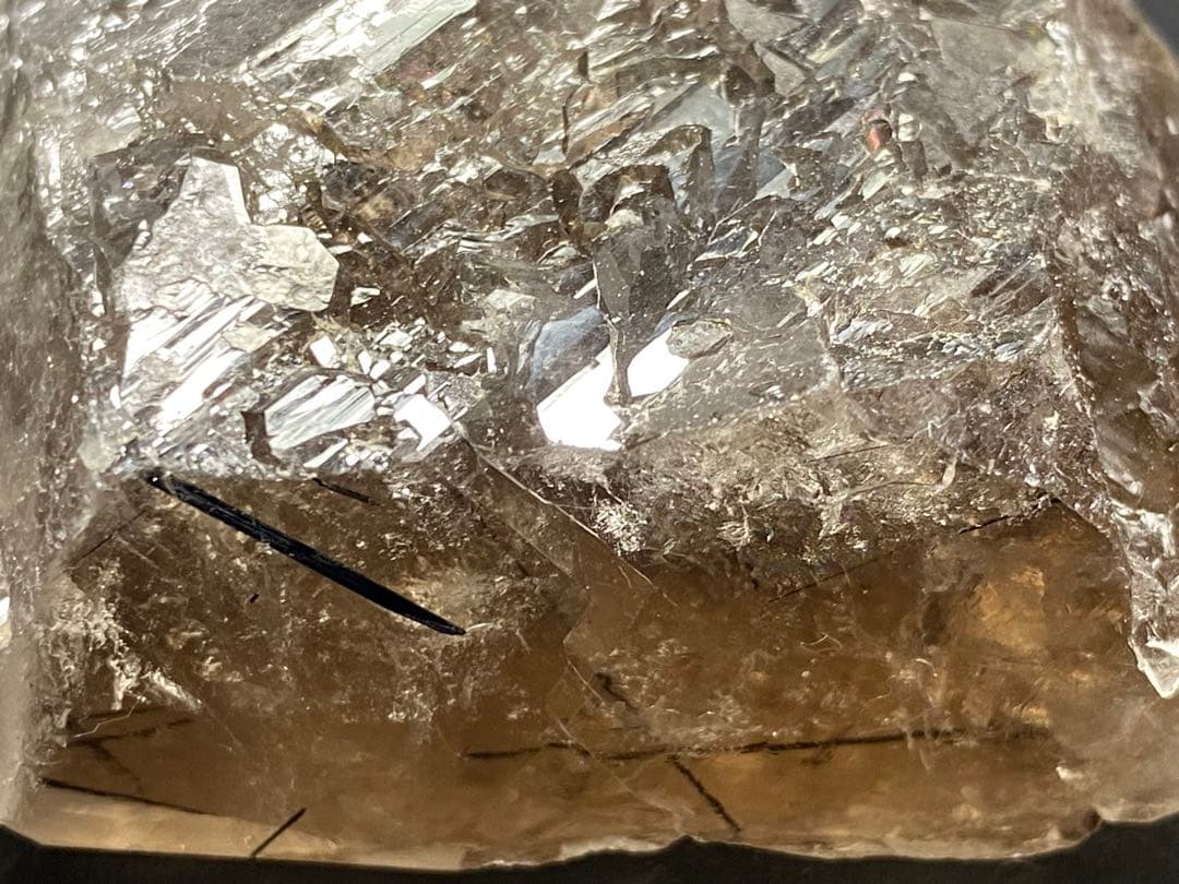 ザギ水晶　ザギマウンテンクォーツ　136g