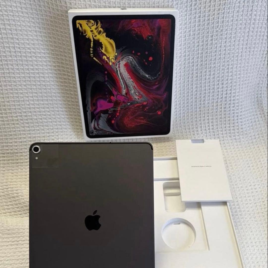 A*n様 iPad Pro 12.9 第3世代 256GB Wi-Fi +Cel