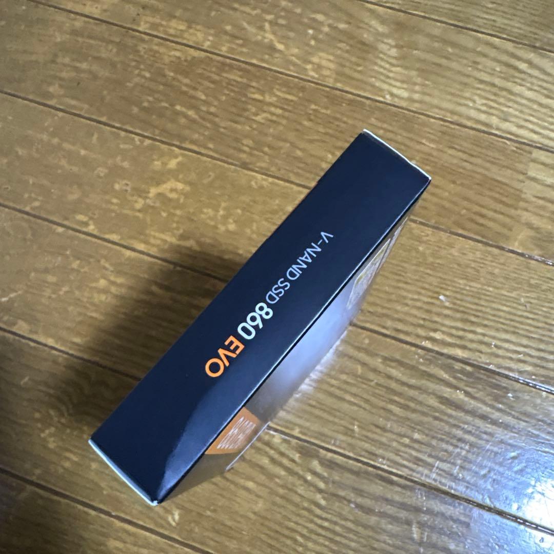 T*ん様 未使用新品 Samsung 860 EVO 500GB SSD SAT