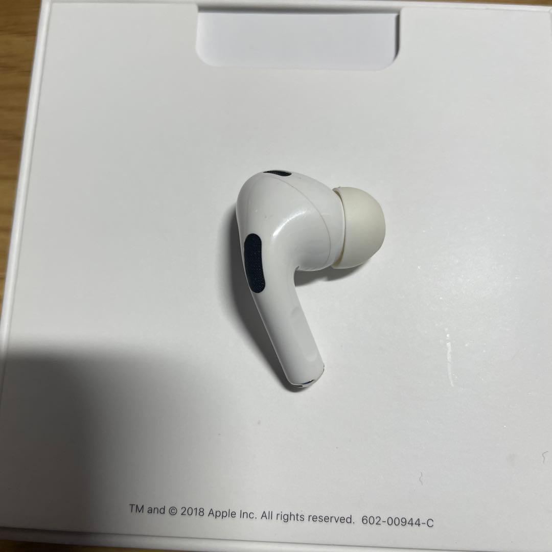 Airpods Pro 第2世代　lightning A2698 右　右側