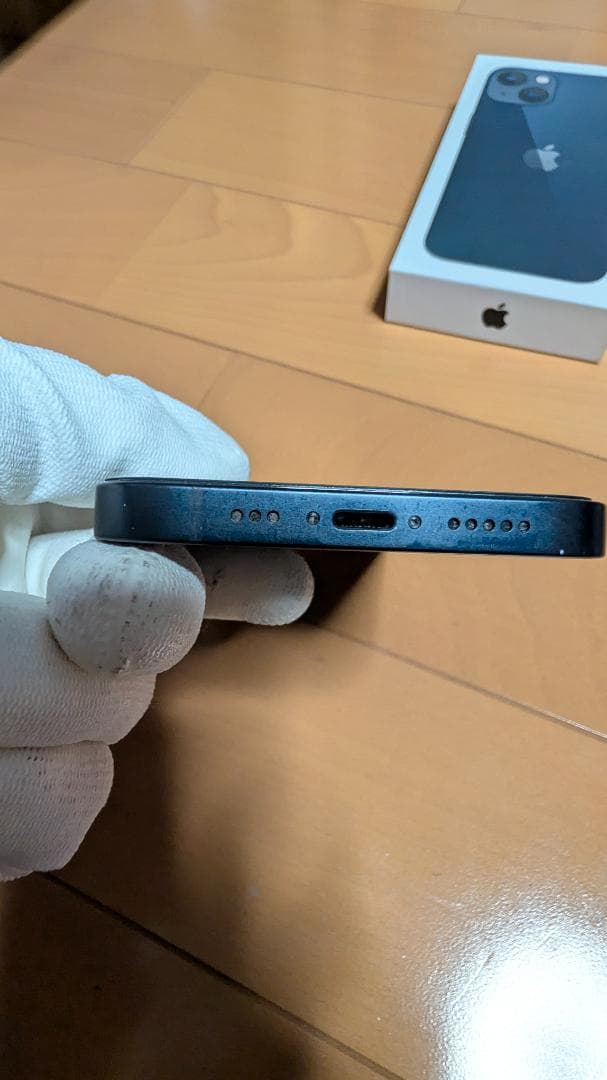 Apple iPhone 13 ブラック 本体　simフリー