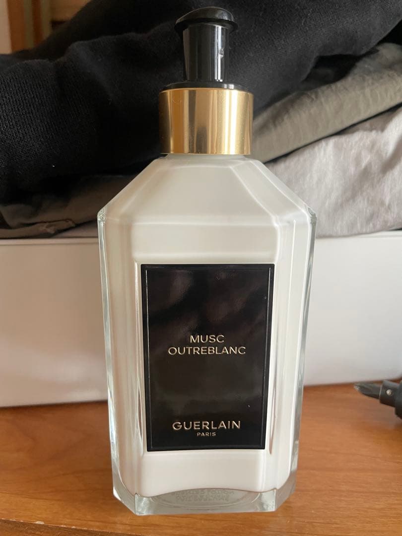 【GUERLAIN】 ムスクウートルブラン ボディローション