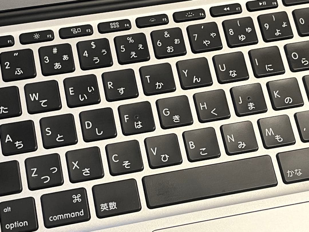【美品・おまけ付き】MacBook Air 11-inch, Mid 2012