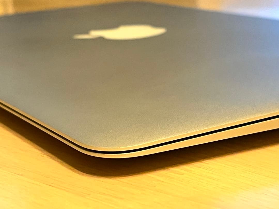 【美品・おまけ付き】MacBook Air 11-inch, Mid 2012