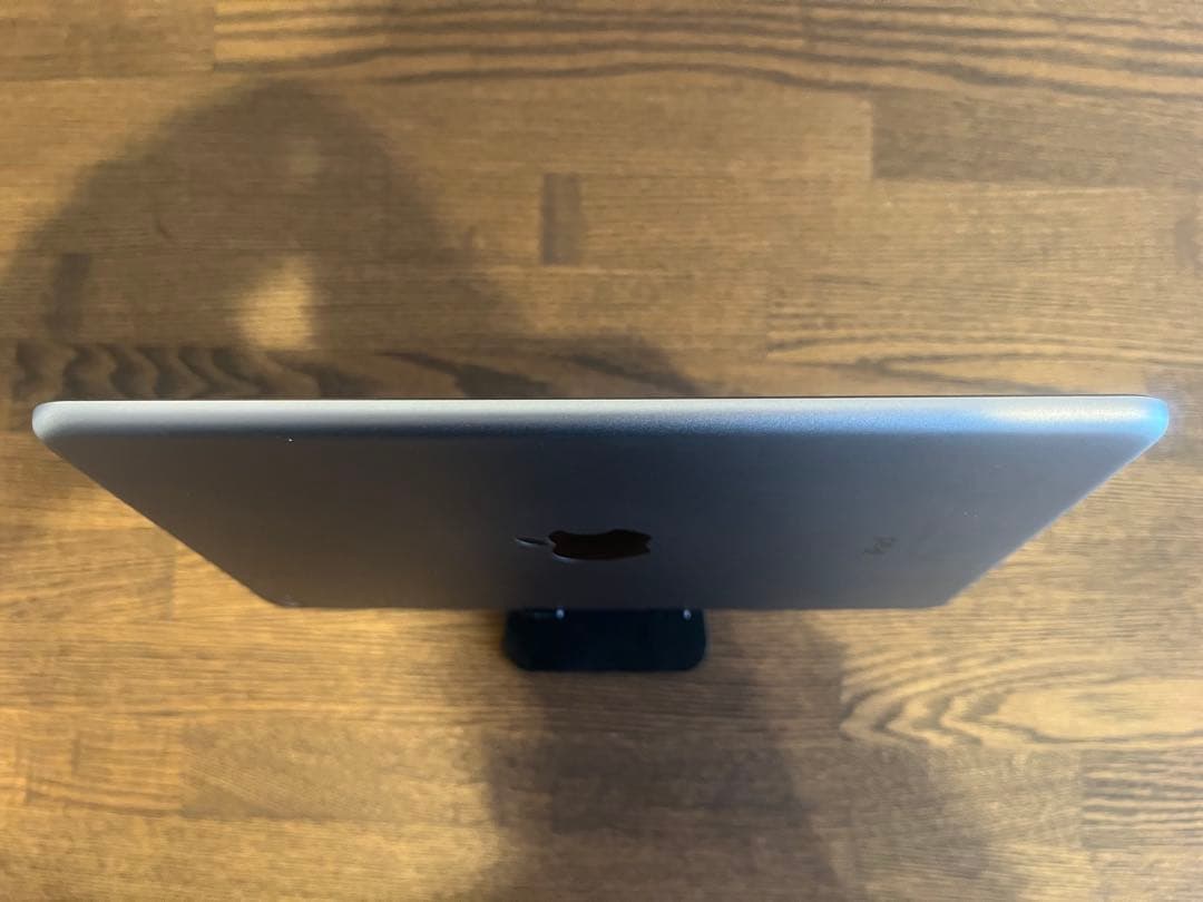美品、翌日即発送！ iPad mini4 16GB スペースグレイ