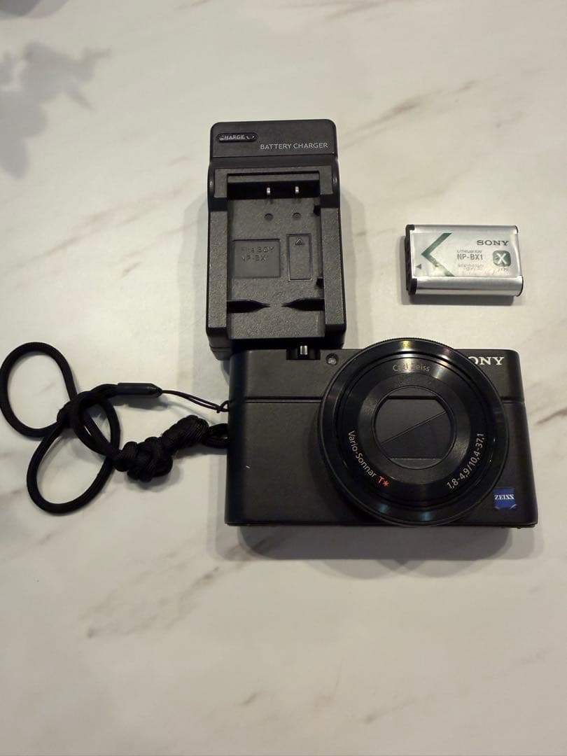 DSC-RX100 通電確認済み