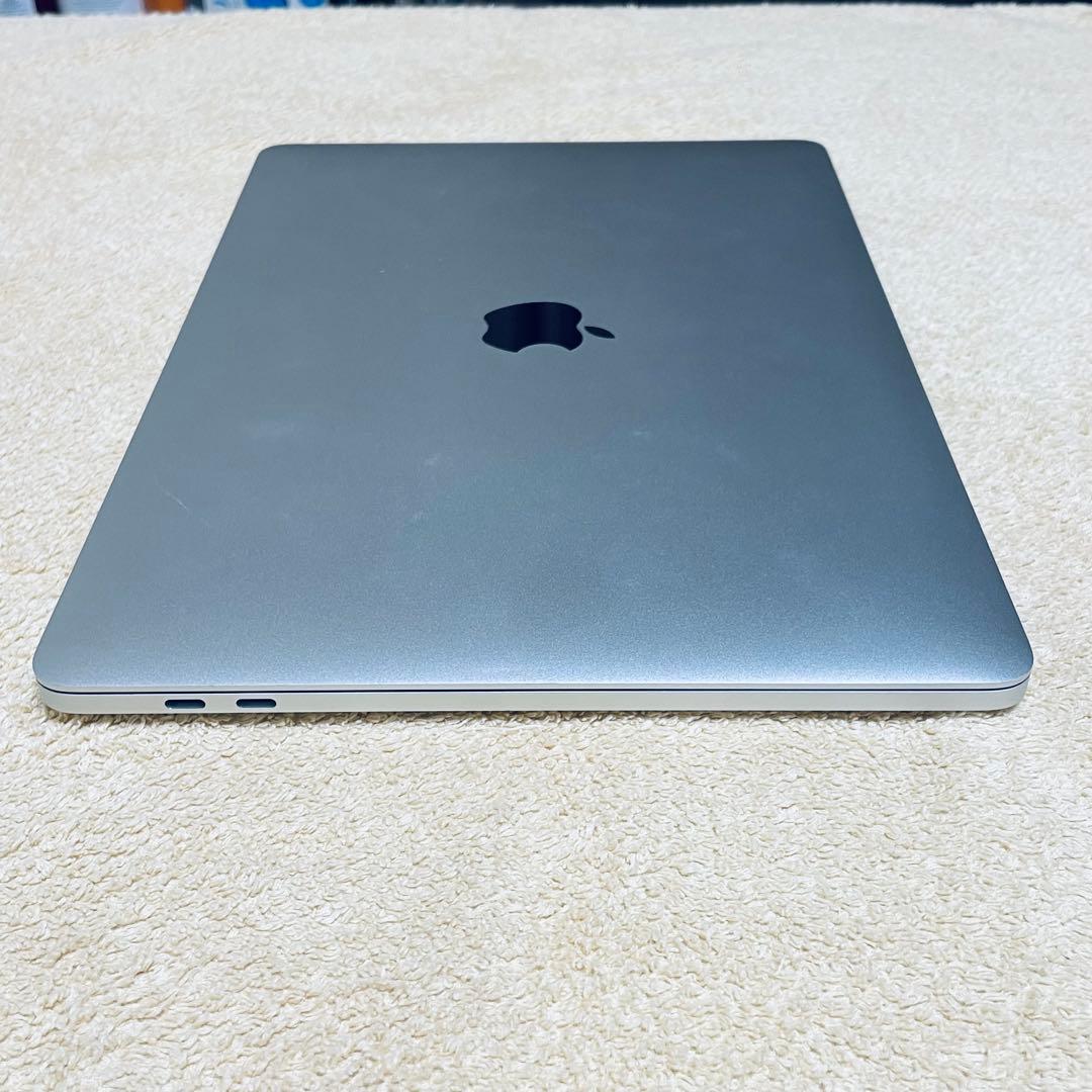 【美品】Apple　MacBook Pro 13-inc 2020 充放電25回