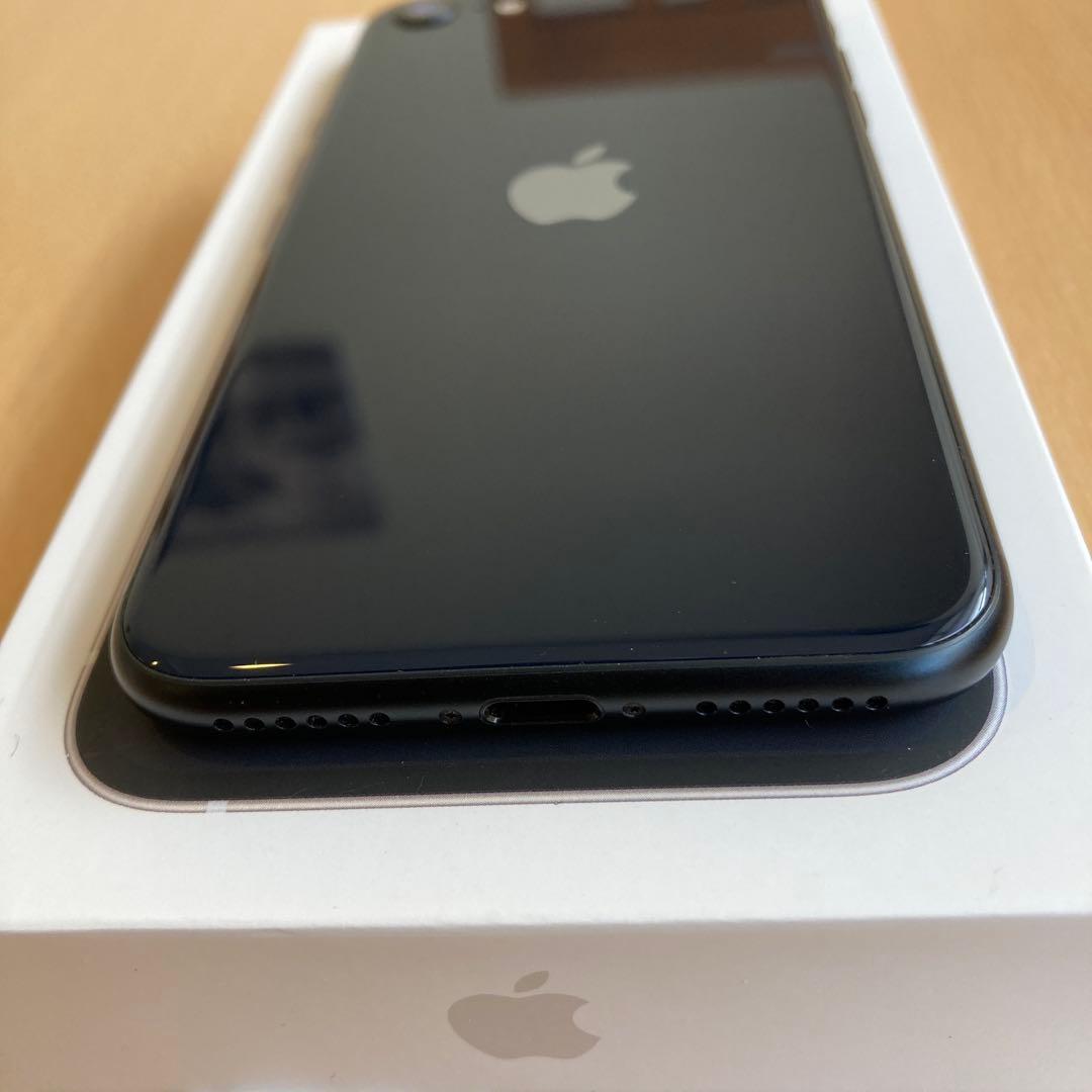 Apple iPhone SE 第3世代 SIMフリー
