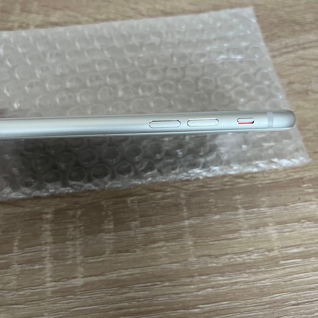 Apple iPhone 8 本体 64G iPhone8 シルバー