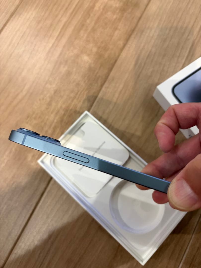 Apple iPhone 14 本体 ブルー