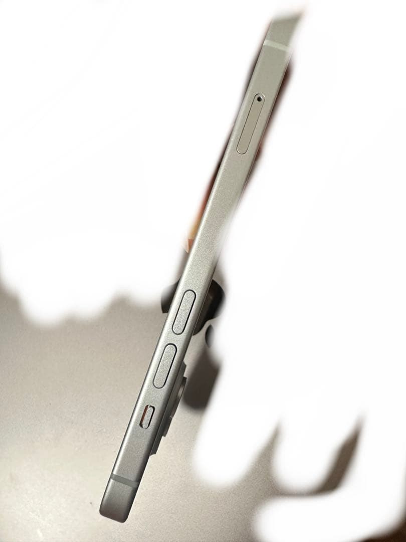 Apple iPhone 15ブルー画面ひびあり
