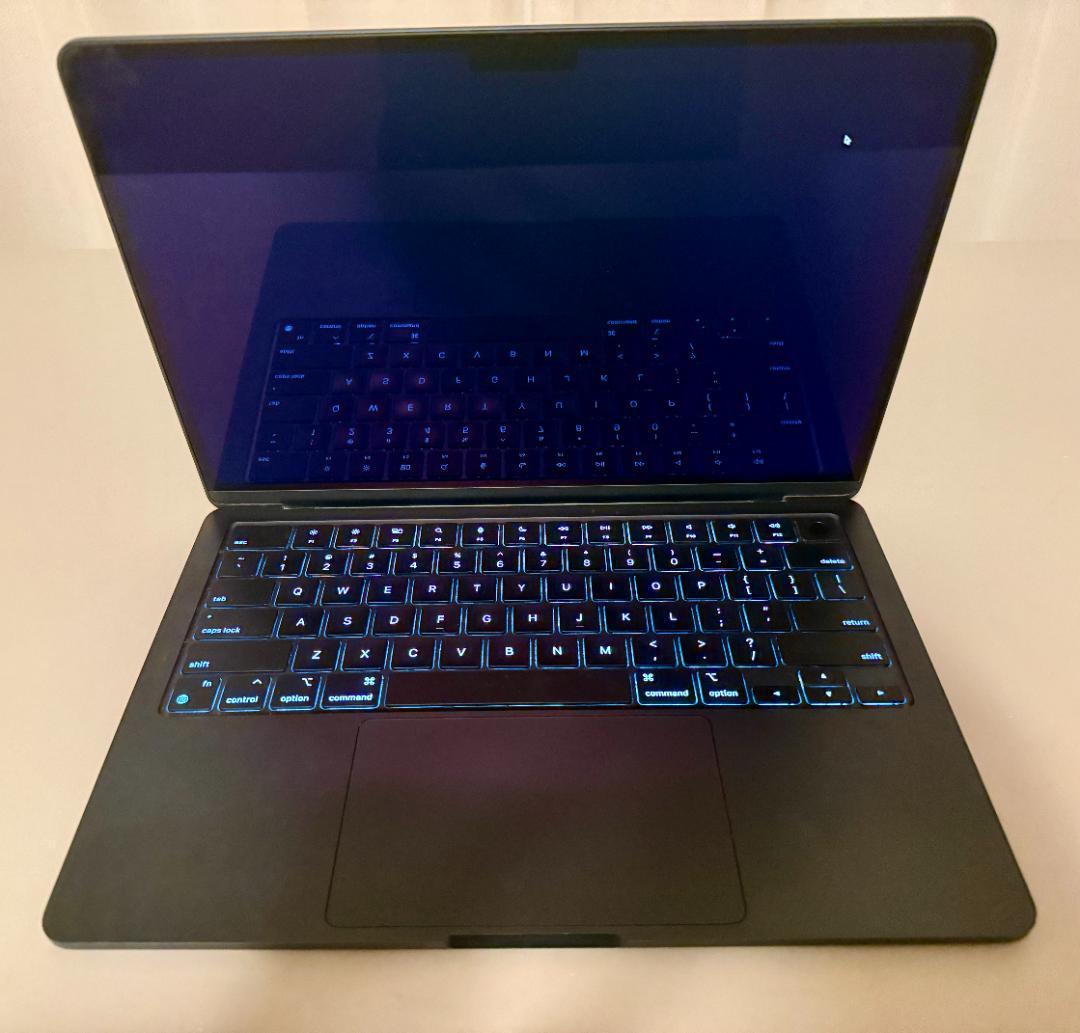 M2 MacBook Air メモリ16GB ストレージ256GB