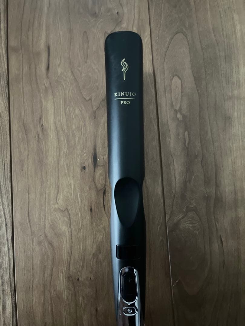 ジャンク品　KINUIO PRO ストレートヘアアイロン