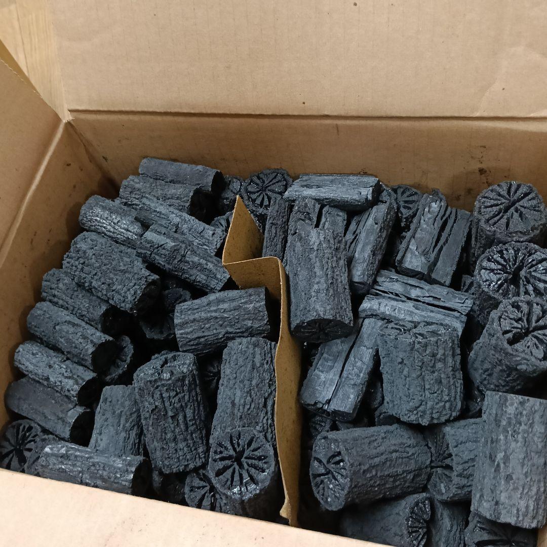 AM67 茶道具 茶の湯 黒炭6Kg 炉用炭 箱入