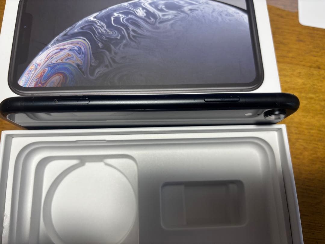 Apple iPhone XR 64GB ブラック 本体