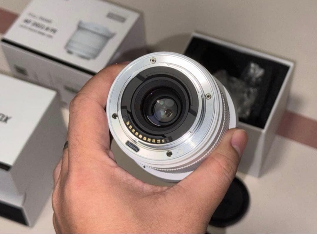 【レア】Viltrox 20mm F2.8 White FEマウント ほぼ新品