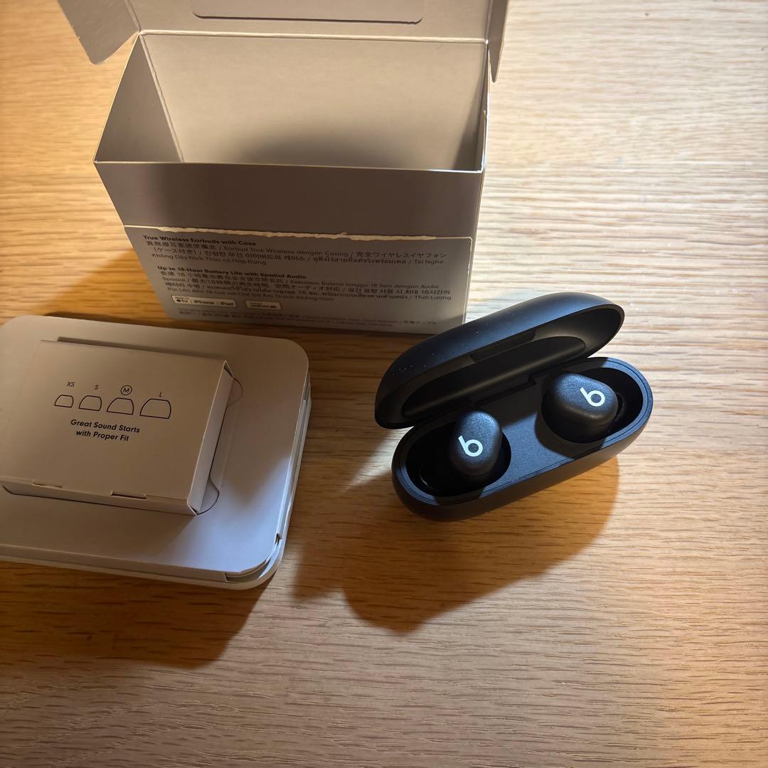 【ほぼ未使用】Beats Solo buds 黒 正常動作　付属品完備