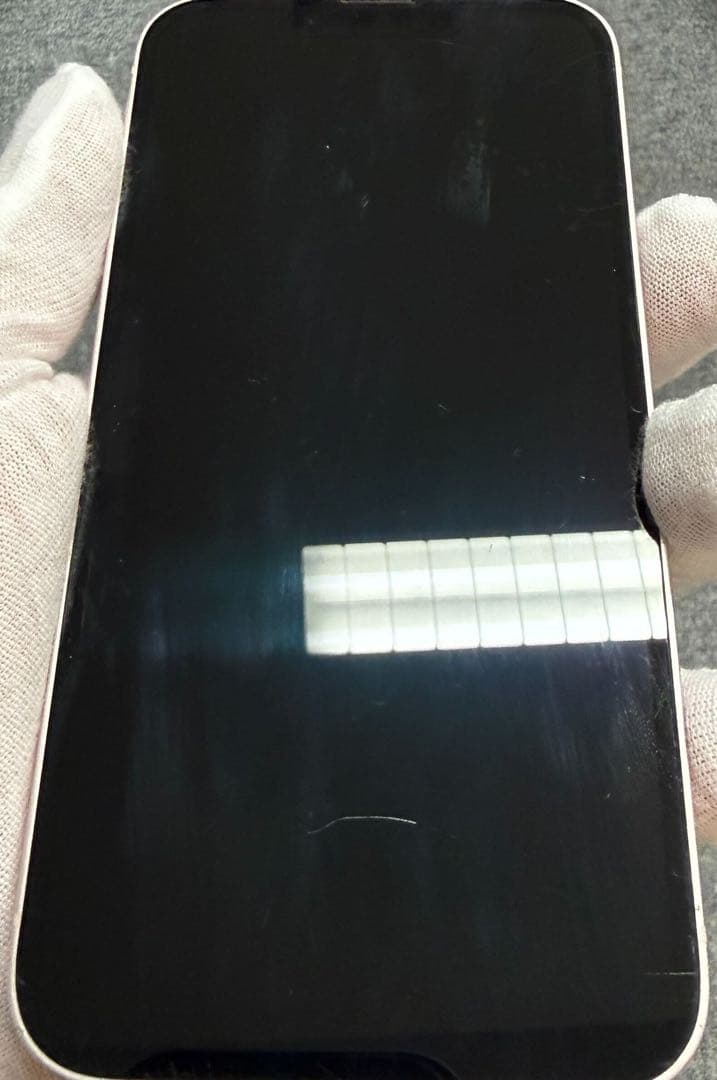 Apple iPhone 13 ピンク