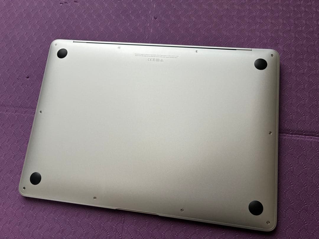 ［付属品未使用］2020MacBookair M1 256GB