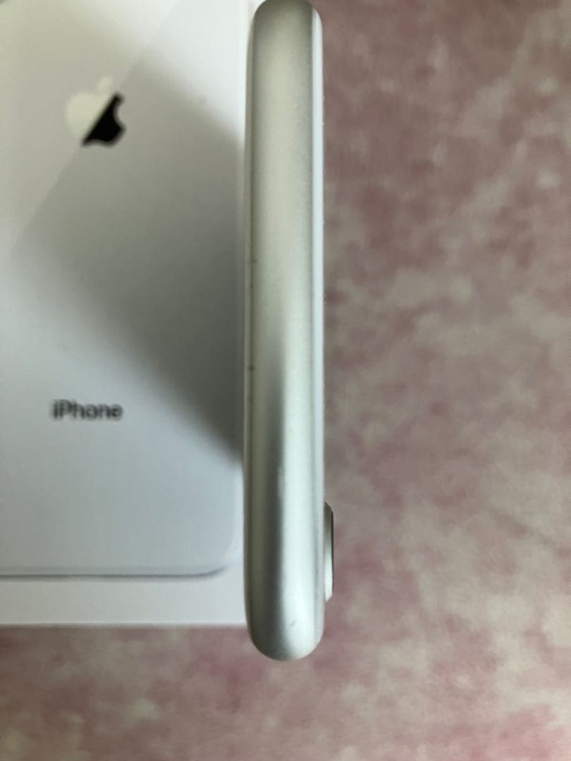 iPhone8 64GB シルバーのSIMフリー