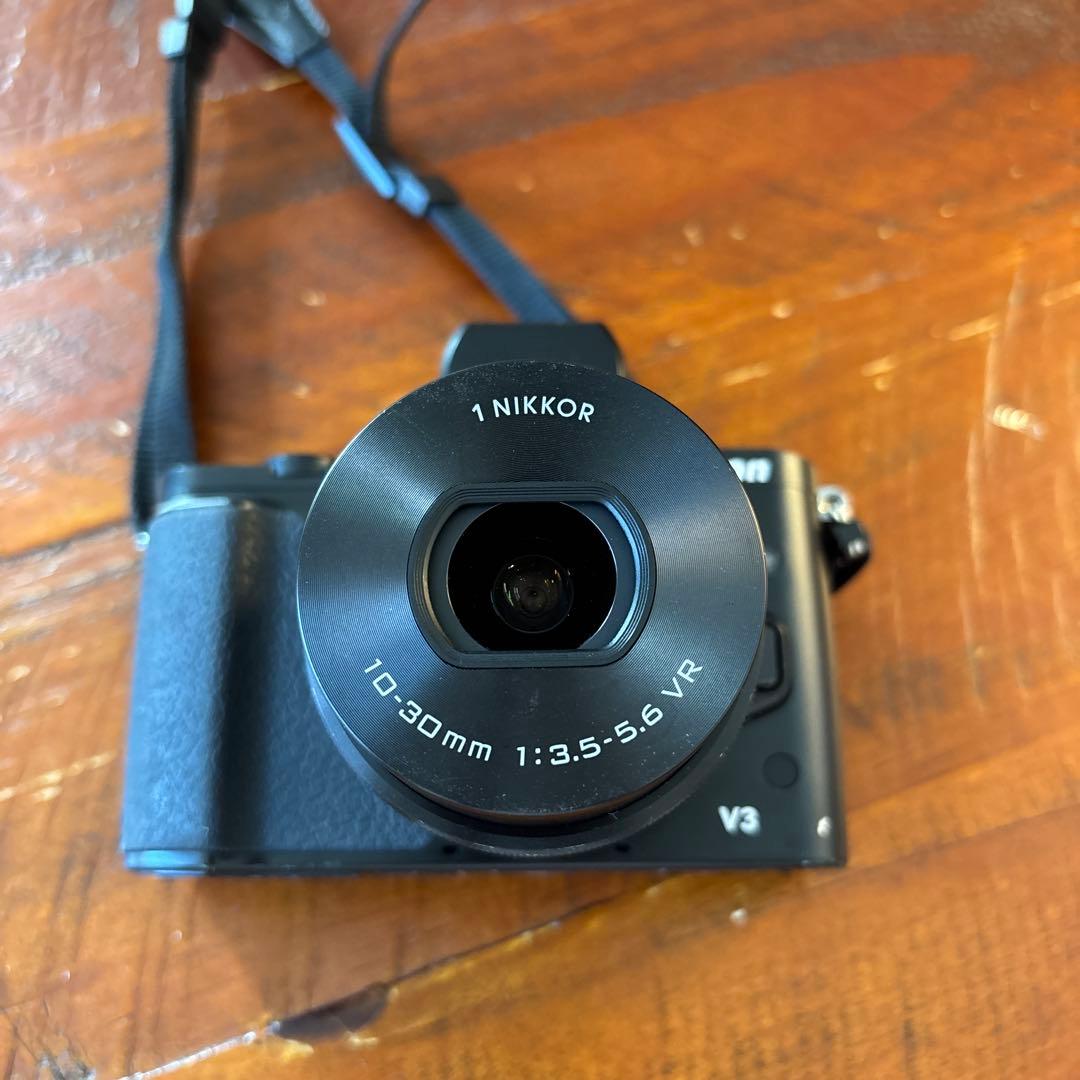 Nikon 1 V3 ミラーレスカメラ 10-30mmレンズ付き