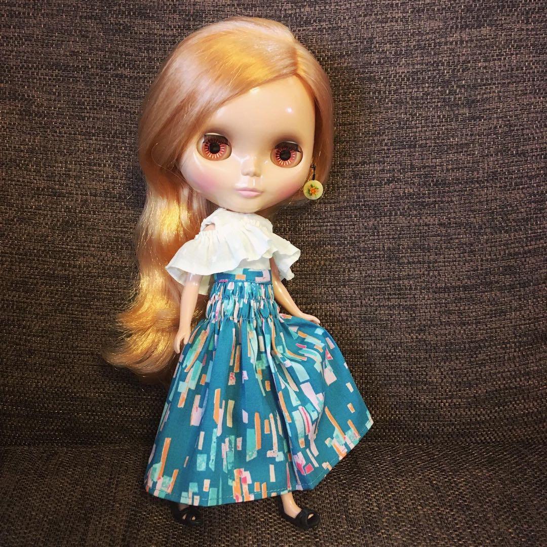 9 特別価格　夏柄ギャザーマキシスカート　リカちゃん　ブライス