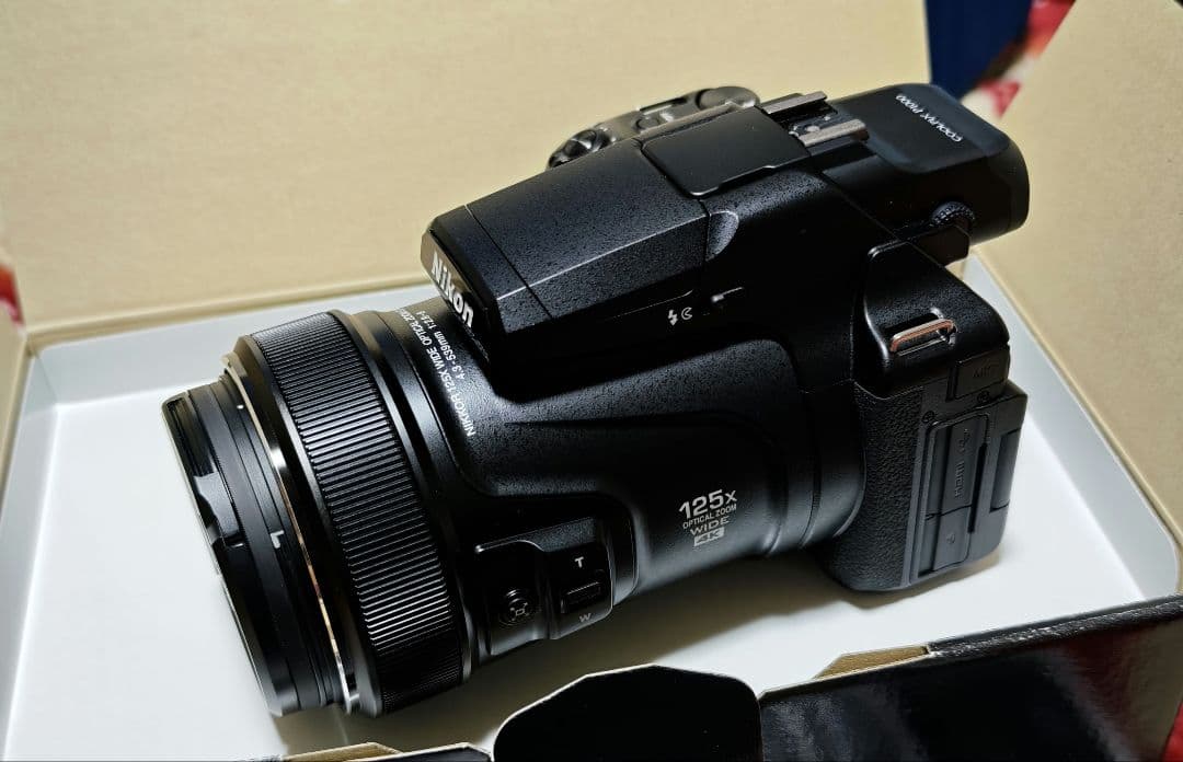 Nikon COOLPIX P1000 本体 おまけ付き