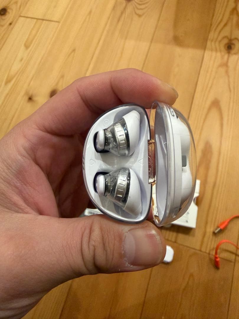 JBL ワイヤレスイヤホン クリアカラー