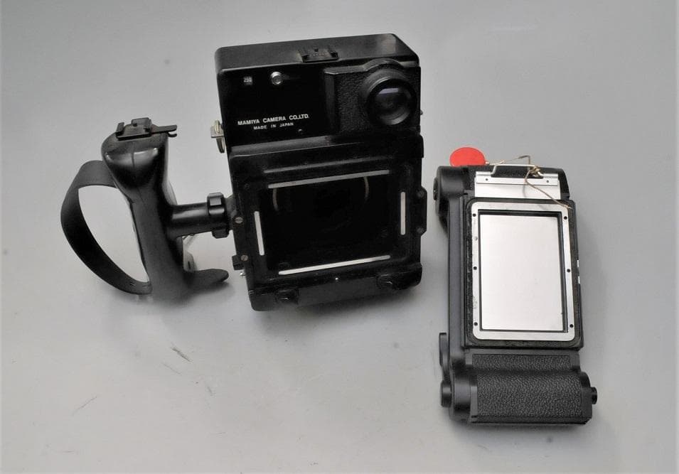 マミヤプレス69フィルムカメラ　レンズ100ミリ3，5　ロールフィルムホルダー