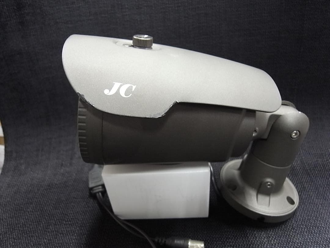 AHD200万画素防水暗視Vカメラ(ピント調整可能)　(大型・黒)
