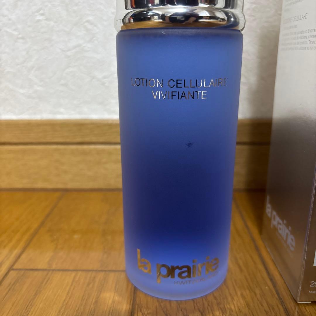 ラプレリー 。スキンキャビアエッセンス・イン・ローション 250ml