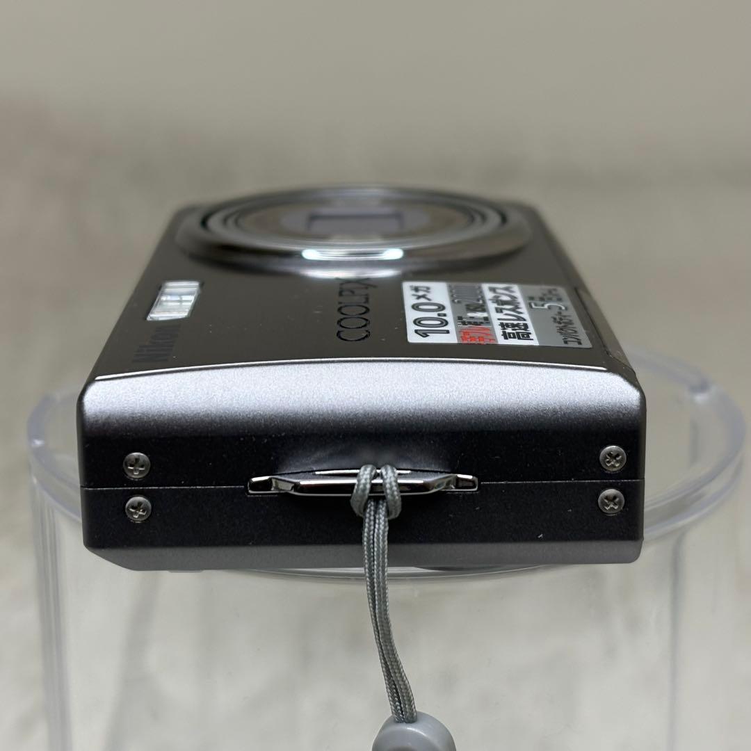 Nikon COOLPIX S550 SDカード4G シルバー コンデジ　動作品