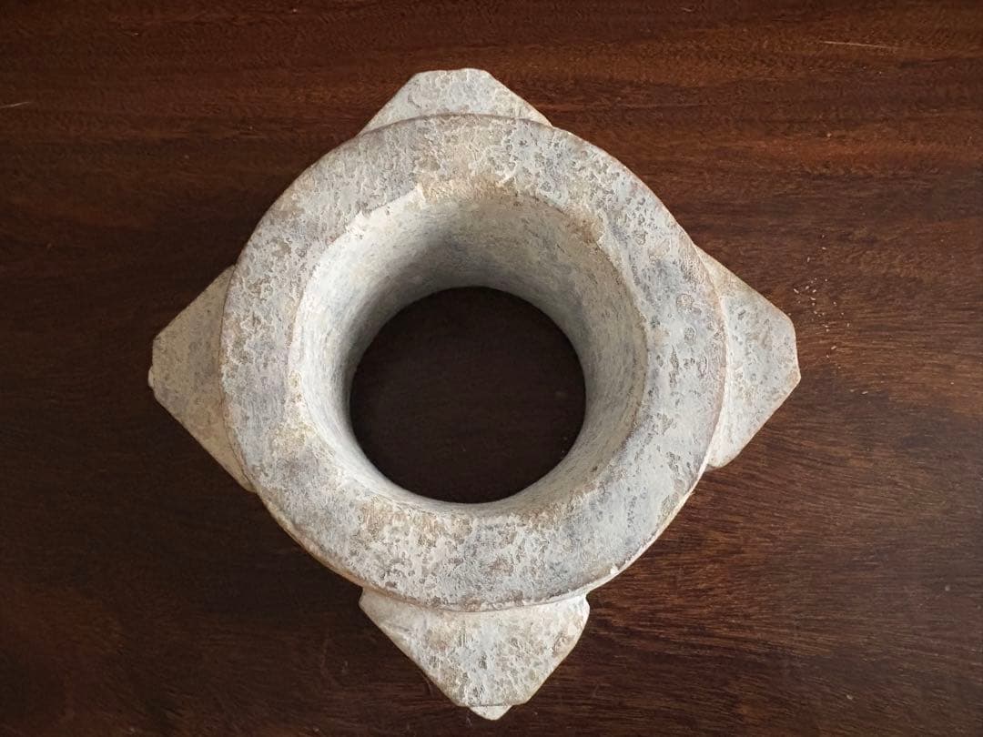 石？玉？の中国的置物　中国美術玉琮 10cm×10cm×高さ7cm 1150g