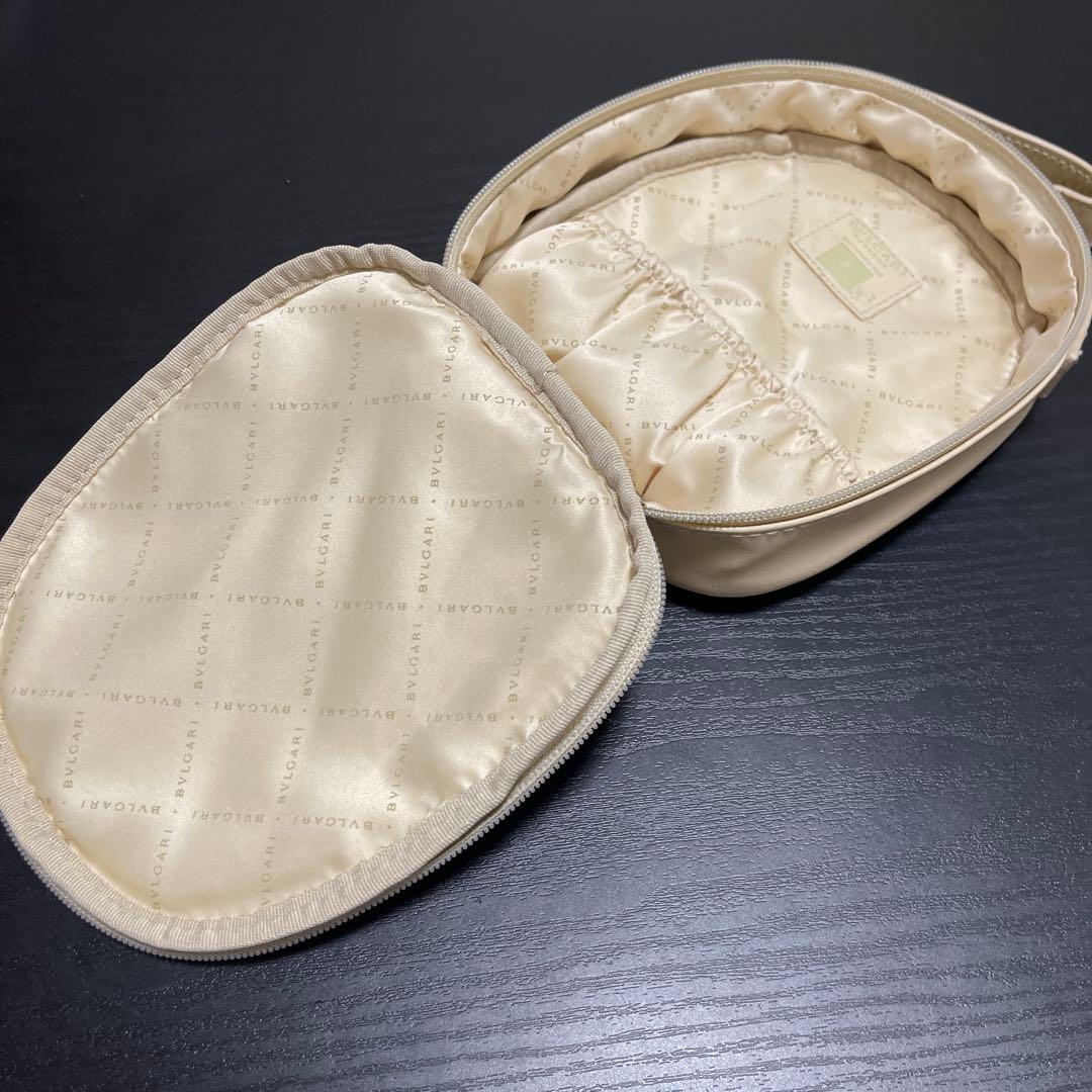 エミレーツ航空　BVLGARI 旅行用化粧品セット