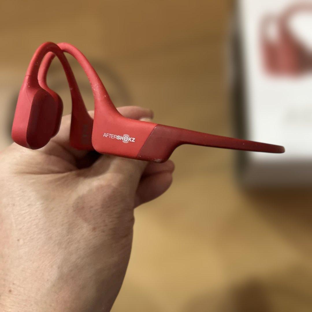 AFTERSHOKZ AEROPEX ワイヤレス骨伝導イヤホン レッド
