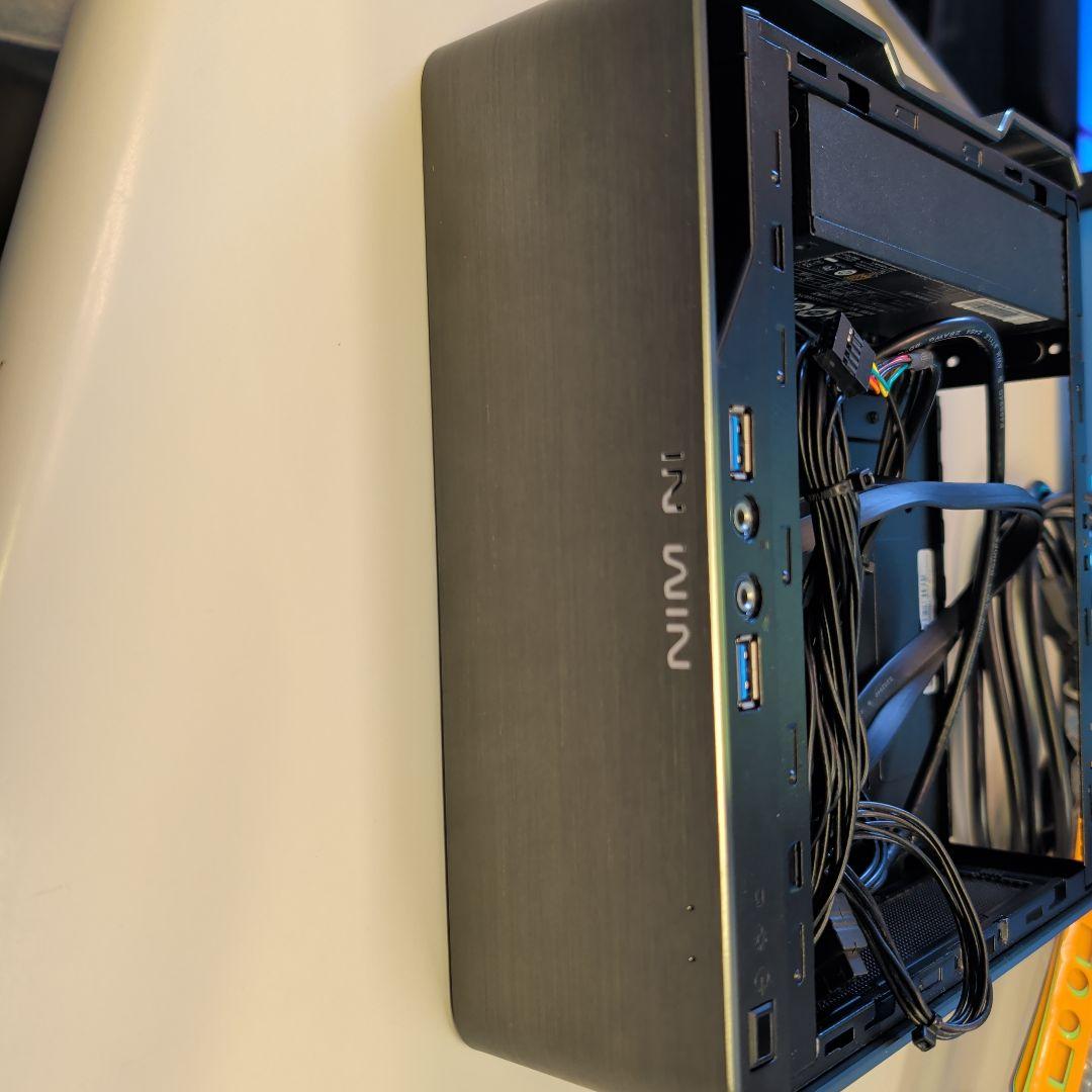 IN WIN 200W電源搭載 mini-ITXケース Chopin Pro