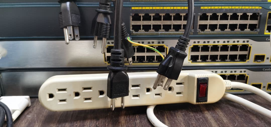 ルーターc841m×1netgear gs716tCISCO L2.L3スイッチ
