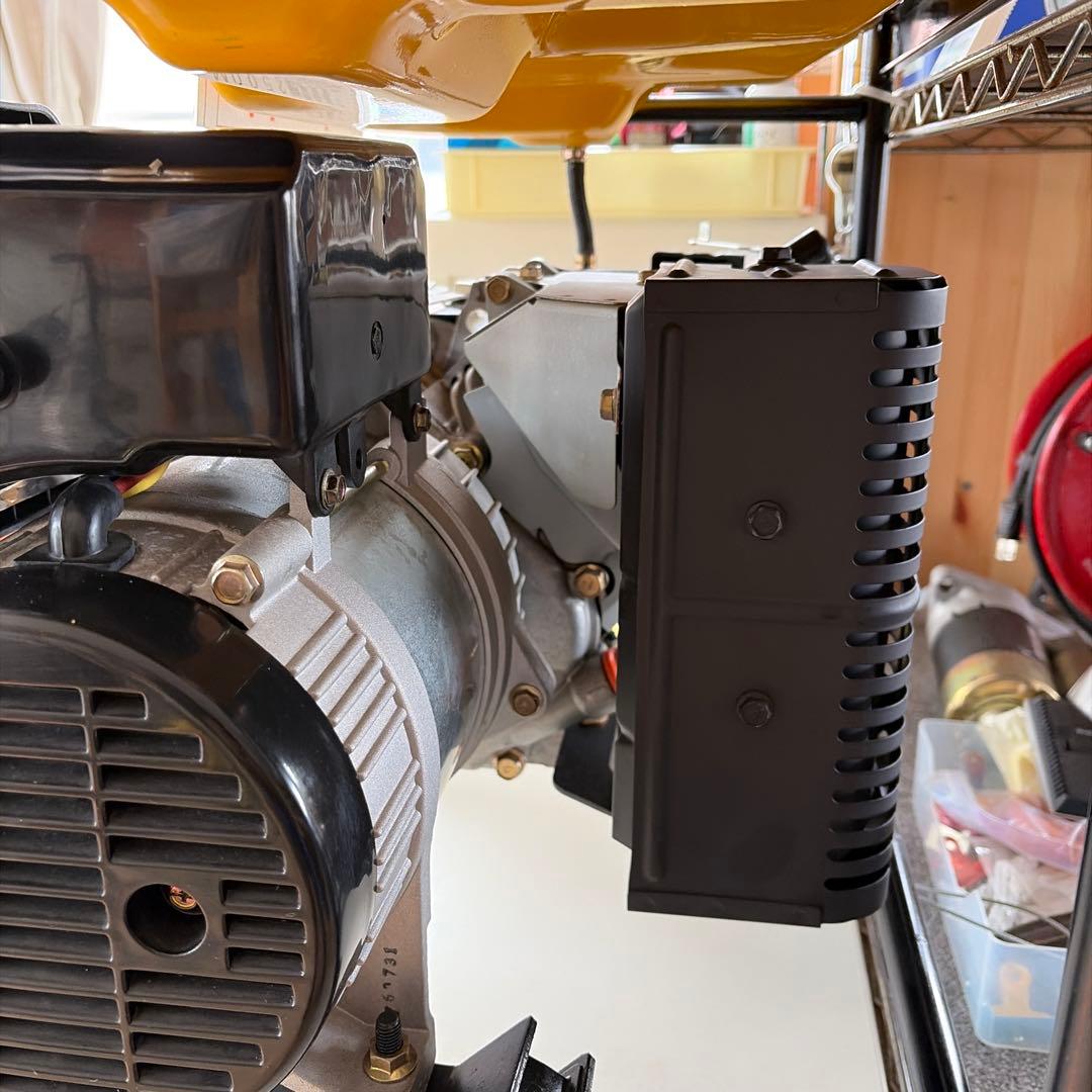 MITSUBISHI KONG 2500M 発電機 中古