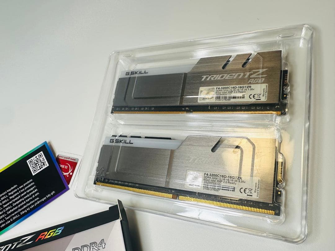 メモリー G.SKILL TRIDENT Z RGB DDR4 3200MHz 16GB