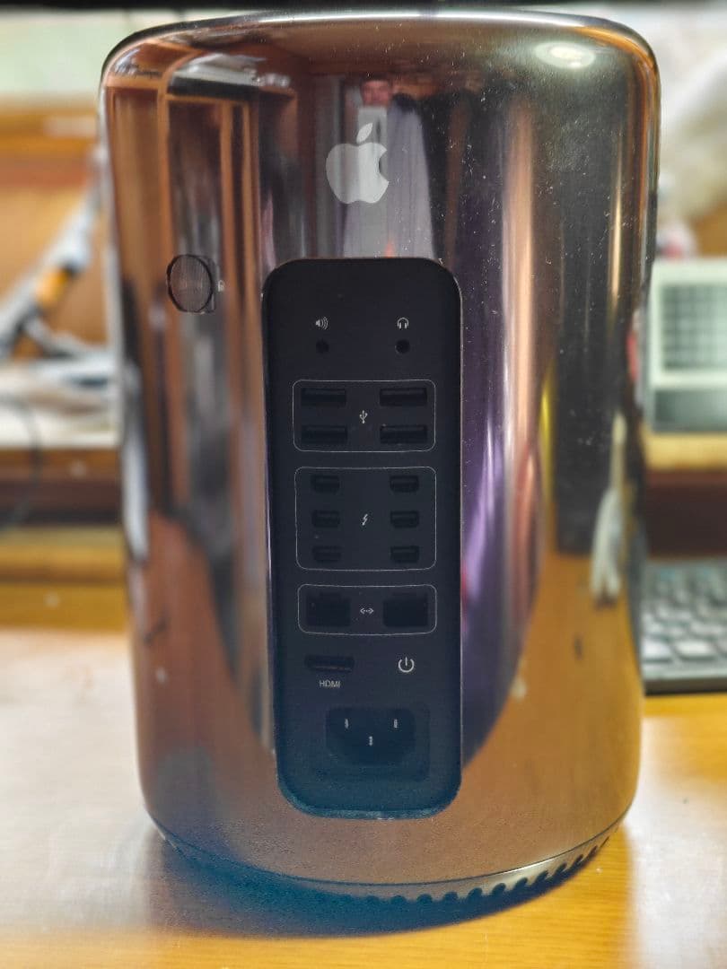 送料込みMac Pro 2013 12コア メモリ32GB SSD250GB