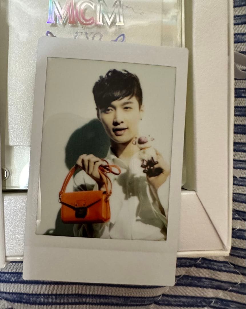 EXO レイ　MCM 限定ポラロイド