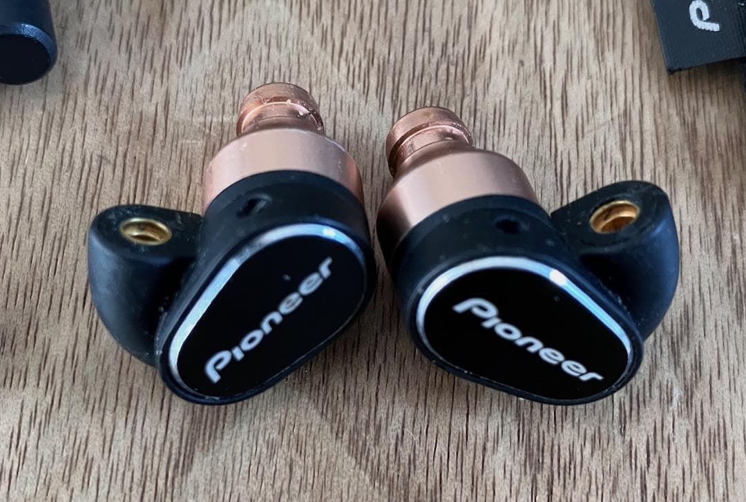 Pioneer SE-CH9T イヤホン　2.5mm 4極バランスケーブル付