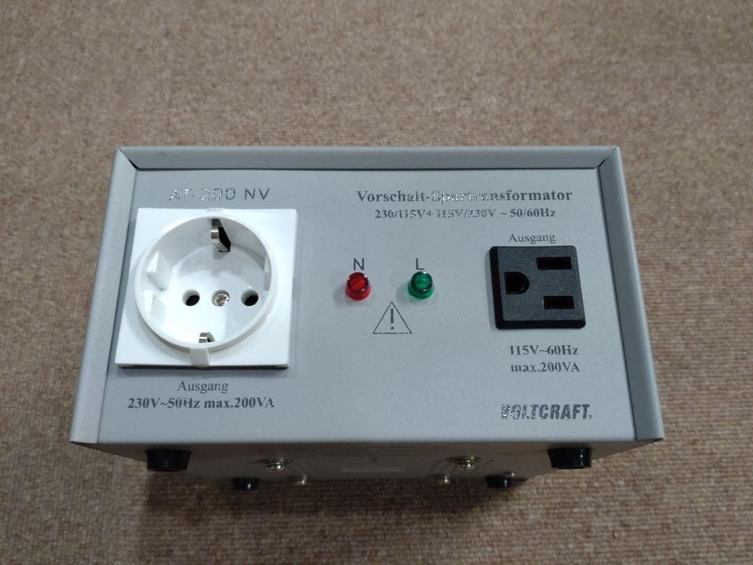 変圧器 VOLTCRAFT AT-200NV