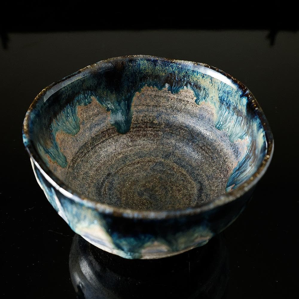味わい深い自然釉の美しい 茶碗 抹茶椀 作家物 花押 茶道具 唐津